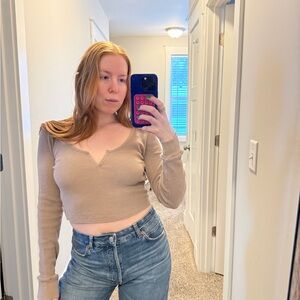 Aritzia TNA Tan Long Sleeve Ribbed Crop Top